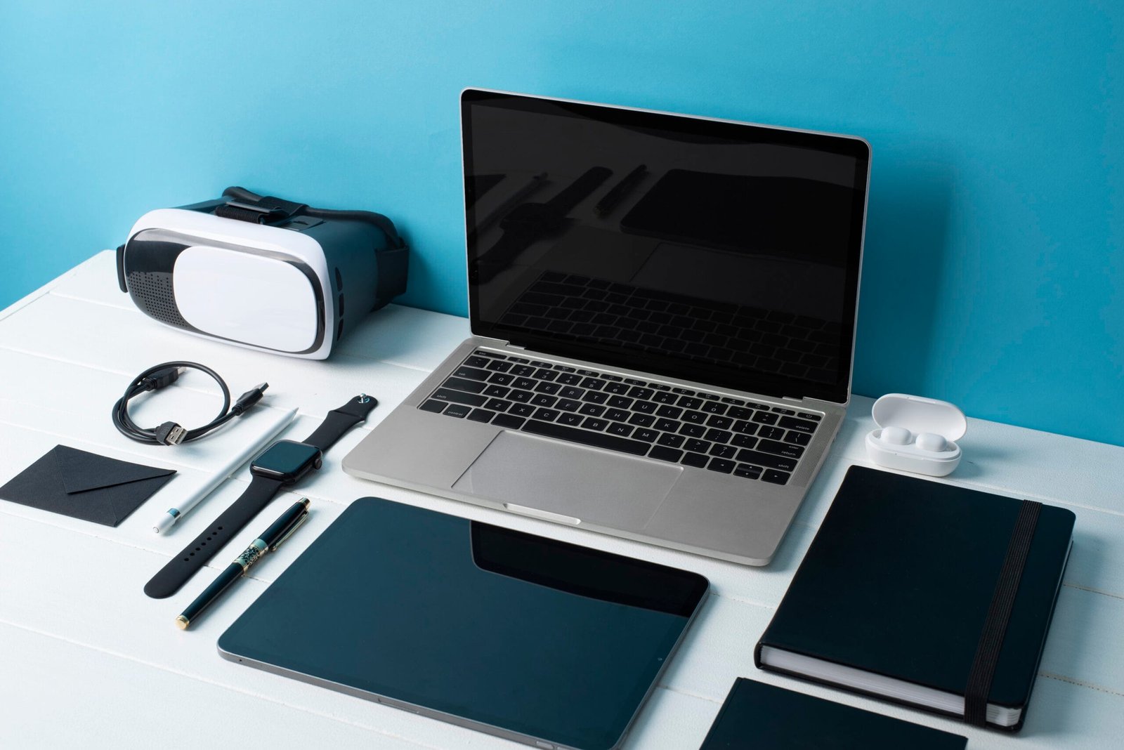 Tecnologia e Material Informático